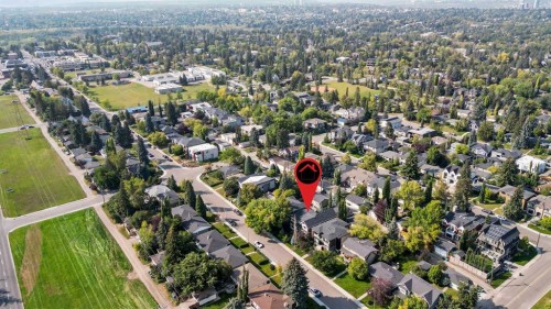 420 49 Avenue Sw, Calgary, AB - Outdoor With View