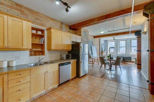 206 11 Avenue Se, Calgary, AB 