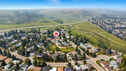 1454 Hunterbrook Road Nw, Calgary, AB - Outdoor With View
