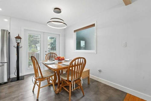 1454 Hunterbrook Road Nw, Calgary, AB - Indoor Photo Showing Dining Room
