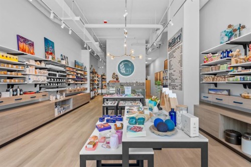 4535 Bowness Road Nw, Calgary, AB 