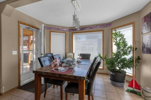 442 Saddlecreek Way Ne, Calgary, AB - Indoor Photo Showing Dining Room
