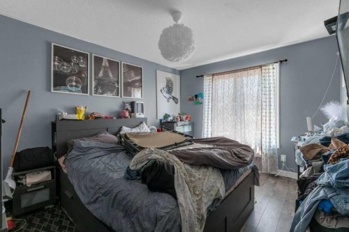 442 Saddlecreek Way Ne, Calgary, AB - Indoor Photo Showing Bedroom
