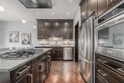 370 Williamstown Green Nw, Airdrie, AB - Indoor Photo Showing Kitchen With Stainless Steel Kitchen With Upgraded Kitchen