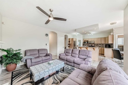 70 Martha'S Meadow Close Ne, Calgary, AB - Indoor Photo Showing Living Room