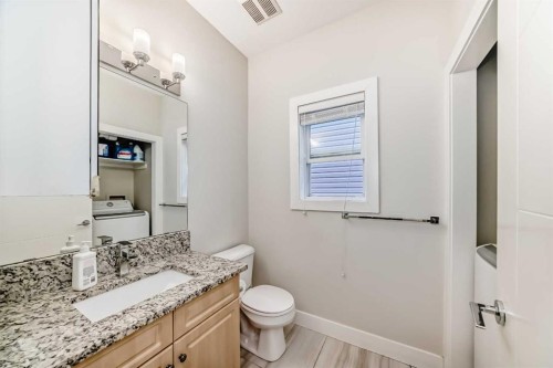 70 Martha'S Meadow Close Ne, Calgary, AB - Indoor Photo Showing Bathroom
