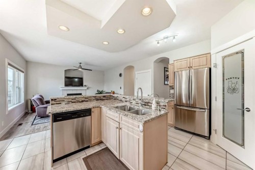 70 Martha'S Meadow Close Ne, Calgary, AB - Indoor Photo Showing Kitchen With Double Sink With Upgraded Kitchen