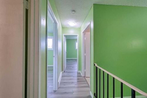 206-2200 Woodview Drive Sw, Calgary, AB - Indoor Photo Showing Other Room