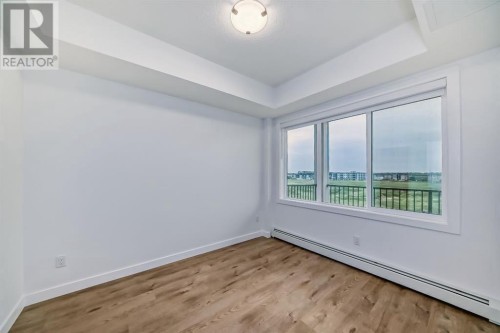 2409-395 Skyview Parkway Ne, Calgary, AB - Indoor Photo Showing Other Room
