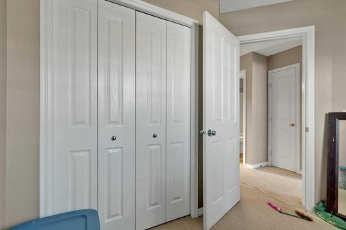 #1201-2384 Sagewood Gate Sw, Airdrie, AB - Indoor Photo Showing Other Room