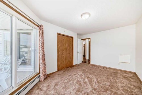 304-7 Somervale View Sw, Calgary, AB - Indoor Photo Showing Other Room