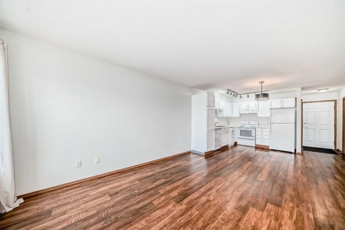 304-7 Somervale View Sw, Calgary, AB - Indoor