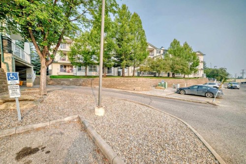 304-7 Somervale View Sw, Calgary, AB - Outdoor