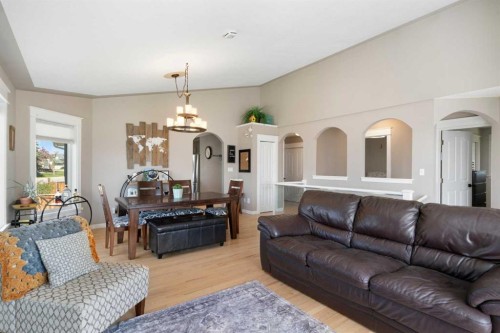 341 Sunset Place, Okotoks, AB - Indoor Photo Showing Living Room