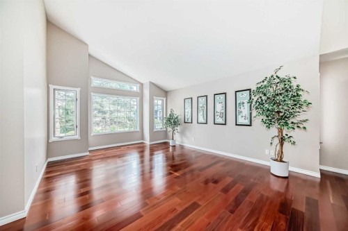 1405 Shawnee Road Sw, Calgary, AB - Indoor Photo Showing Other Room