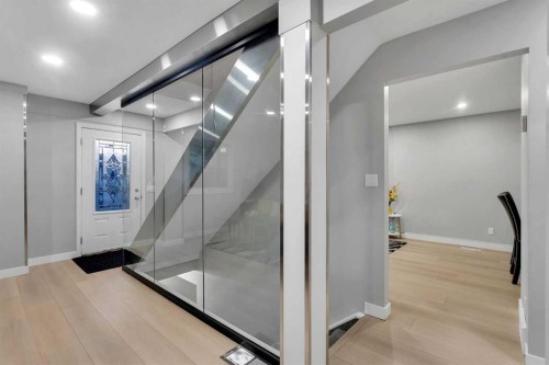 251 Rundlecairn Road Ne, Calgary, AB - Indoor