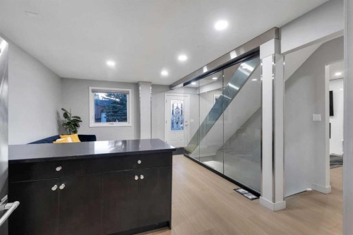 251 Rundlecairn Road Ne, Calgary, AB - Indoor