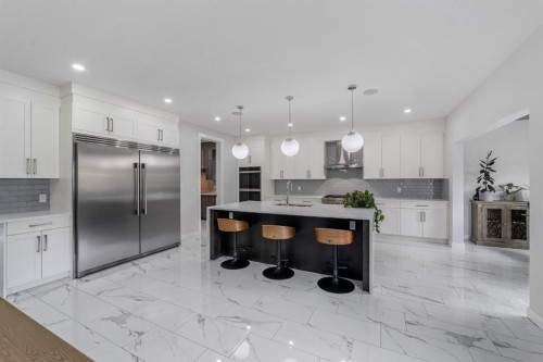 7 Mystic Ridge Way Sw, Calgary, AB - Indoor Photo Showing Kitchen With Upgraded Kitchen