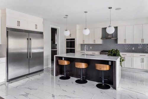 7 Mystic Ridge Way Sw, Calgary, AB - Indoor Photo Showing Kitchen With Upgraded Kitchen