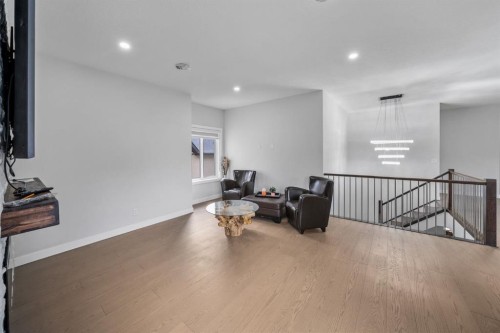 7 Mystic Ridge Way Sw, Calgary, AB - Indoor Photo Showing Other Room