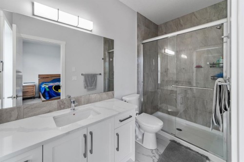 7 Mystic Ridge Way Sw, Calgary, AB - Indoor Photo Showing Bathroom