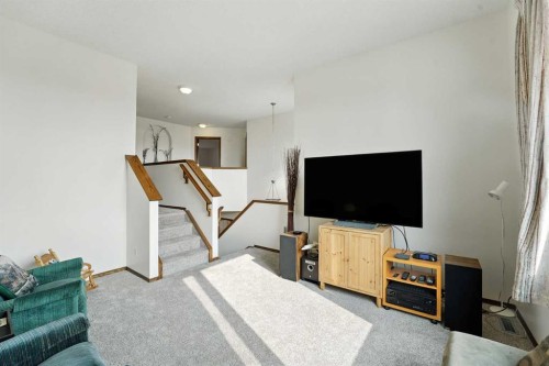 42 Citadel Crest Green Nw, Calgary, AB - Indoor
