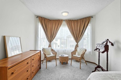 42 Citadel Crest Green Nw, Calgary, AB - Indoor Photo Showing Other Room