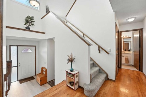 42 Citadel Crest Green Nw, Calgary, AB - Indoor Photo Showing Other Room