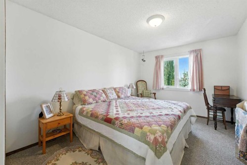 42 Citadel Crest Green Nw, Calgary, AB - Indoor Photo Showing Bedroom