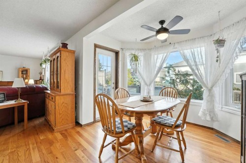 42 Citadel Crest Green Nw, Calgary, AB - Indoor Photo Showing Dining Room