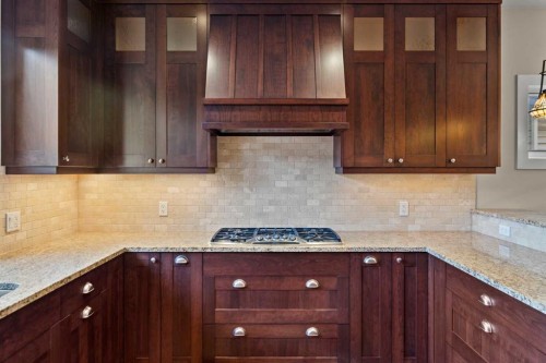 1428 2A Street Nw, Calgary, AB - Indoor Photo Showing Kitchen