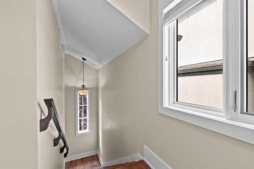 1428 2A Street Nw, Calgary, AB - Indoor Photo Showing Other Room