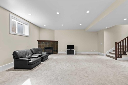 1428 2A Street Nw, Calgary, AB - Indoor With Fireplace