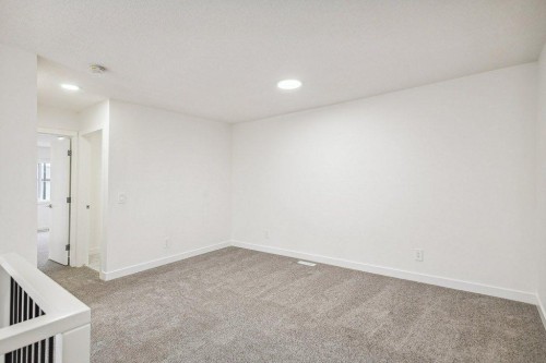 39 Legacy Glen Heights Se, Calgary, AB - Indoor Photo Showing Other Room