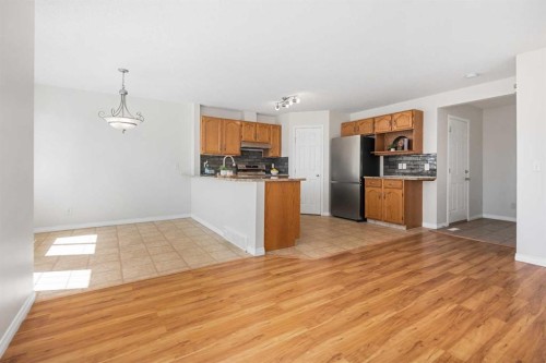 108 Hidden Creek Rise Nw, Calgary, AB - Indoor Photo Showing Kitchen