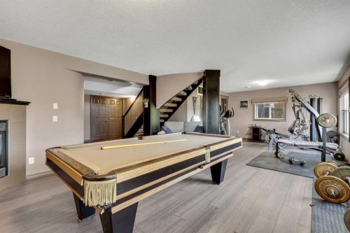 943 Bayside Drive Sw, Airdrie, AB - Indoor Photo Showing Other Room
