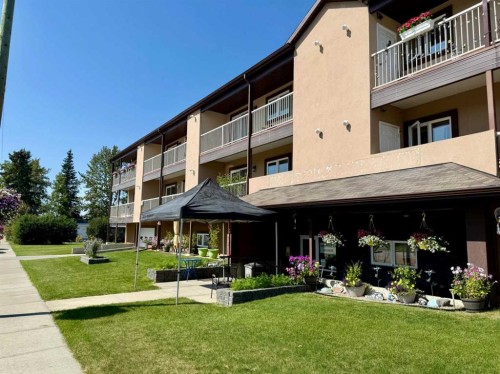 4816 50 Avenue, Breton, AB - Outdoor With Balcony