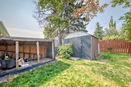 2235 42 Street Se, Calgary, AB - Outdoor