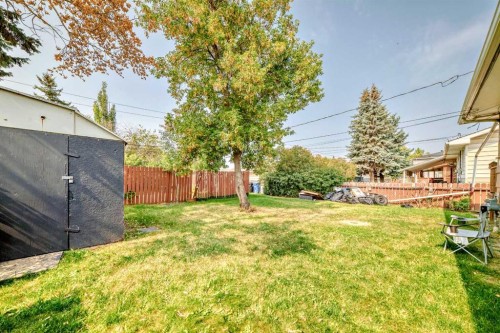 2235 42 Street Se, Calgary, AB - Outdoor