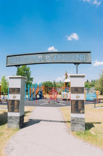 533 32 Street Nw, Calgary, AB - Outdoor
