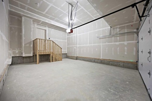 64 Fireside Common, Cochrane, AB - Indoor