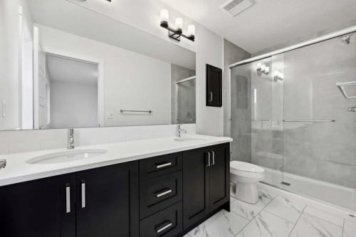 351 Fireside Drive, Cochrane, AB - Indoor Photo Showing Bathroom