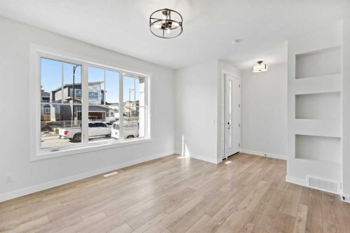 414 River Avenue, Cochrane, AB - Indoor Photo Showing Other Room