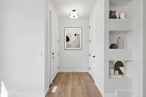 414 River Avenue, Cochrane, AB - Indoor Photo Showing Other Room