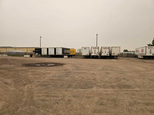 9415 44 Street Se, Calgary, AB 