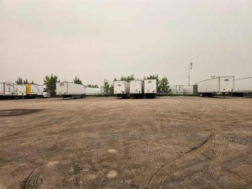 9415 44 Street Se, Calgary, AB 