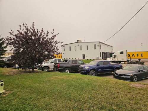 9415 44 Street Se, Calgary, AB 