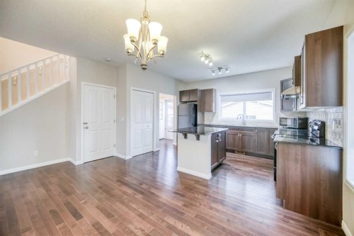 37 Panton View Nw, Calgary, AB - Indoor Photo Showing Kitchen
