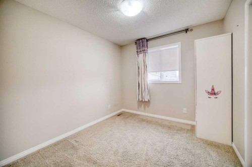 37 Panton View Nw, Calgary, AB - Indoor Photo Showing Other Room