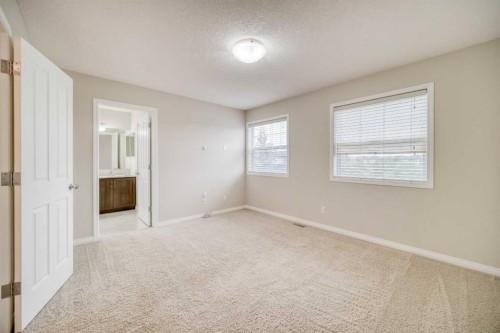 37 Panton View Nw, Calgary, AB - Indoor Photo Showing Other Room